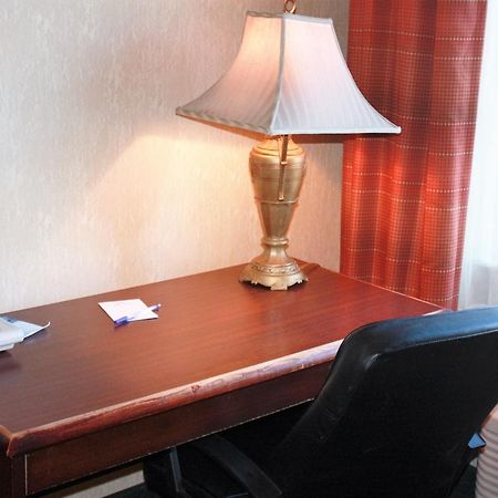 Baymont By Wyndham Jonesboro Otel Oda fotoğraf