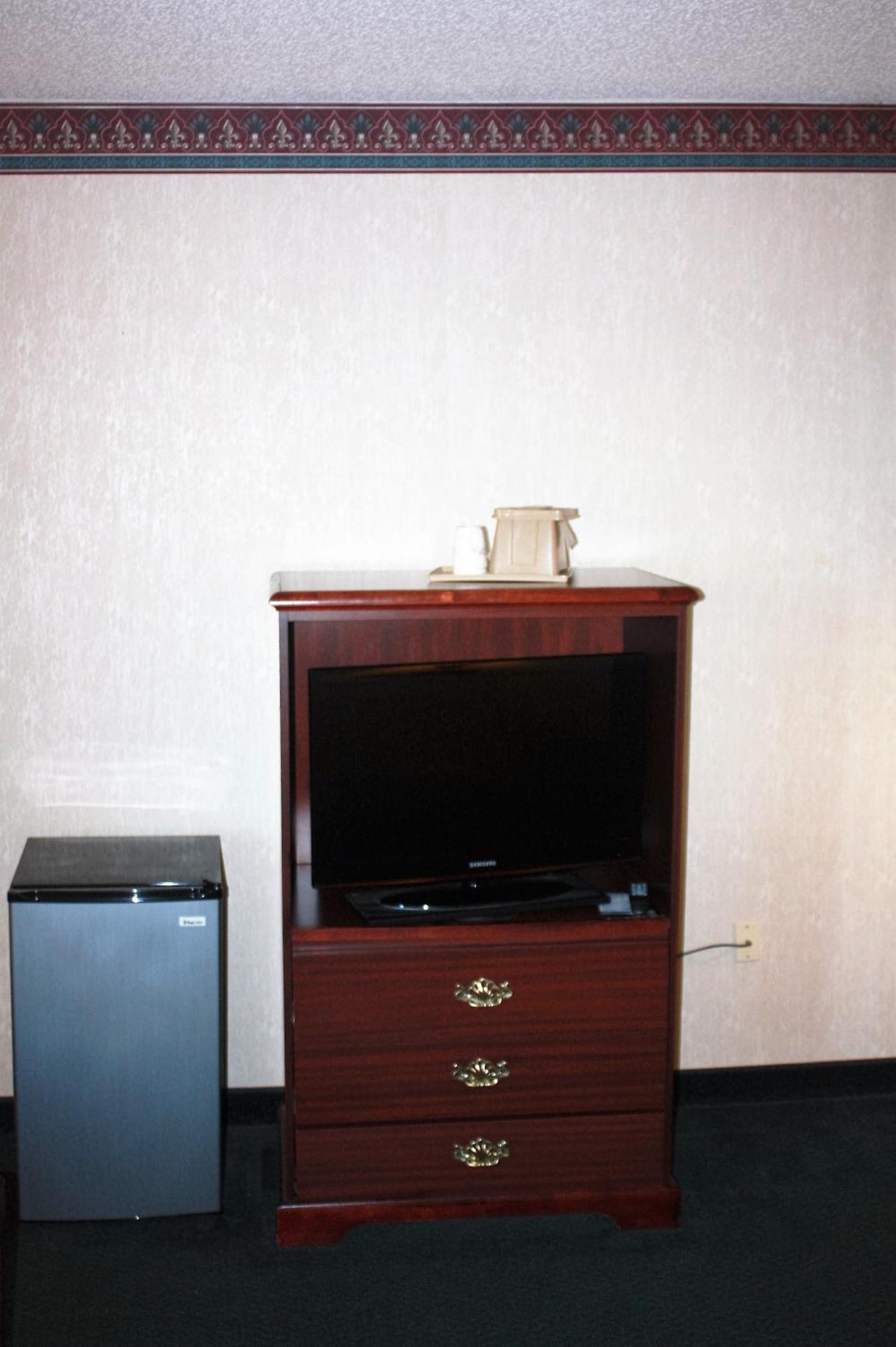 Baymont By Wyndham Jonesboro Otel Oda fotoğraf